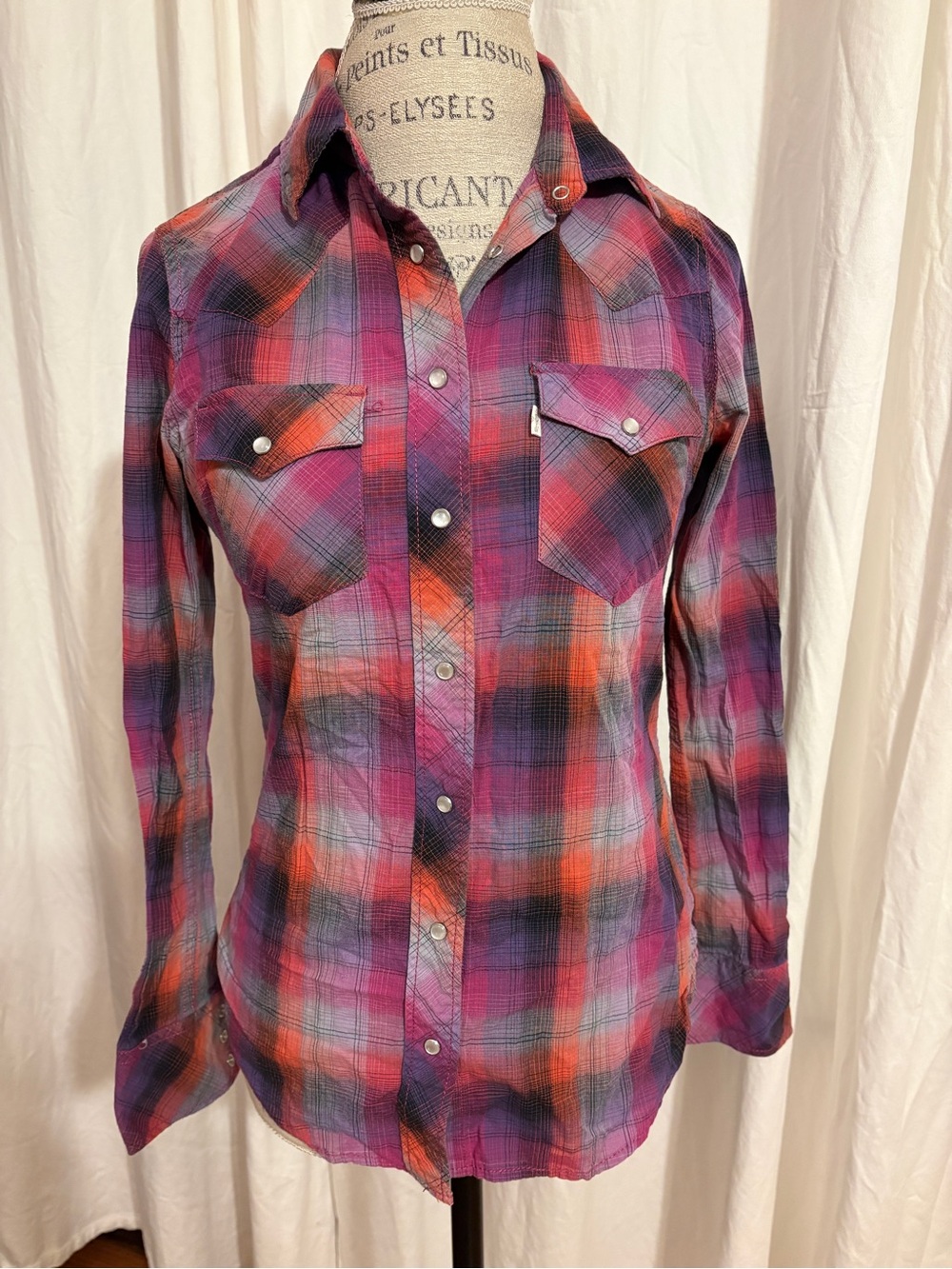 Levi’s plaid Button-Up Women's Shirt with pearl button snap